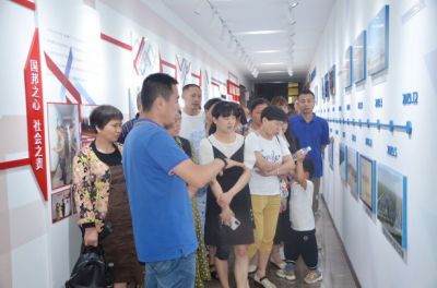 爱在pa电子——公司组织“敬职爱家”之优秀职工家属进企业参观体验活动