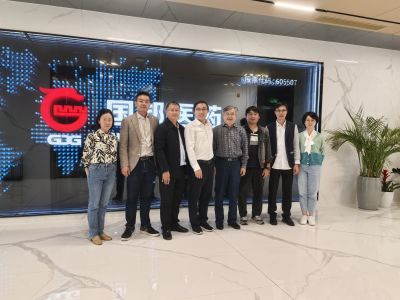 中国药科大学副校长齐炼文一行莅临pa电子医药考察交流